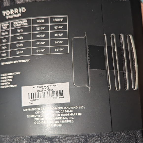 Torrid Allover Heart Tights Size: 1/2 = 14-20 - Picture 6 of 8
